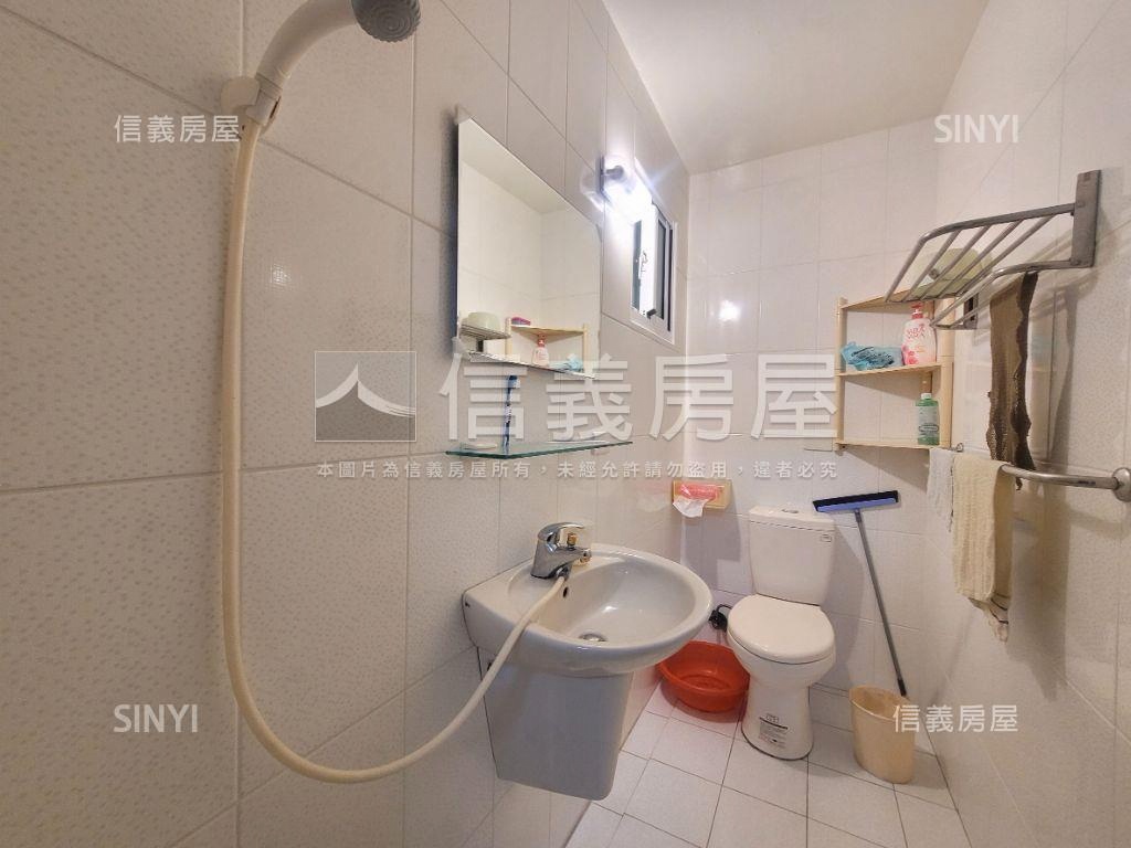 近日月光樂群正路吃市金店房屋室內格局與周邊環境
