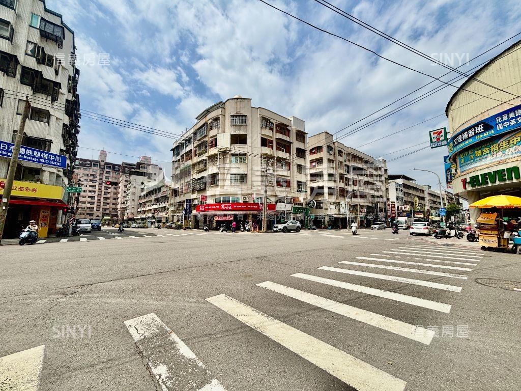 近日月光樂群正路吃市金店房屋室內格局與周邊環境