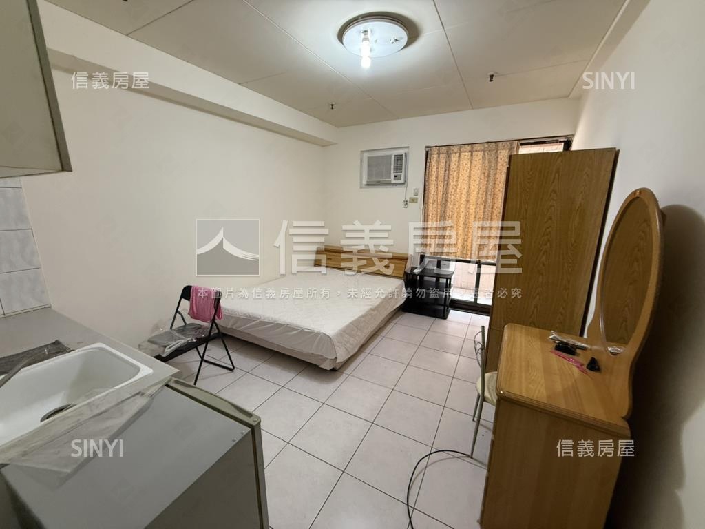 專任成家英雄鎮匠心美套房房屋室內格局與周邊環境