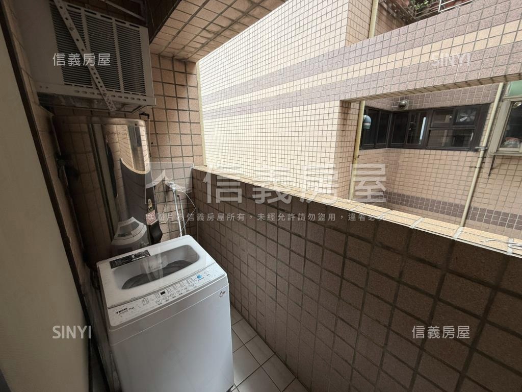 專任成家英雄鎮匠心美套房房屋室內格局與周邊環境