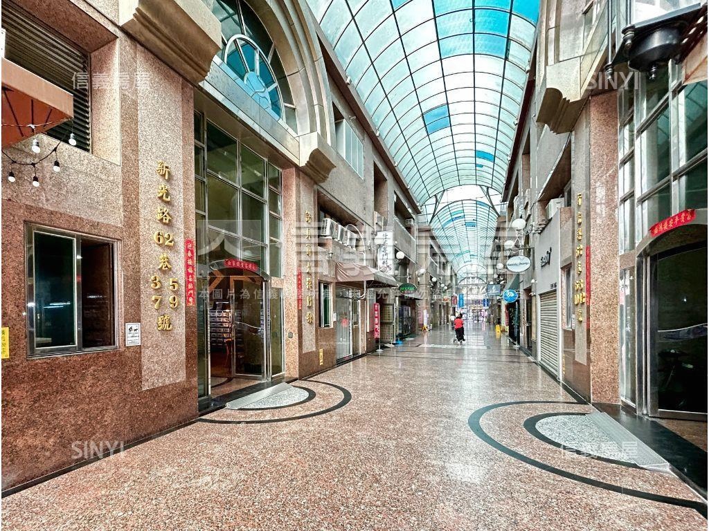 亞灣總圖高樓大三房房屋室內格局與周邊環境
