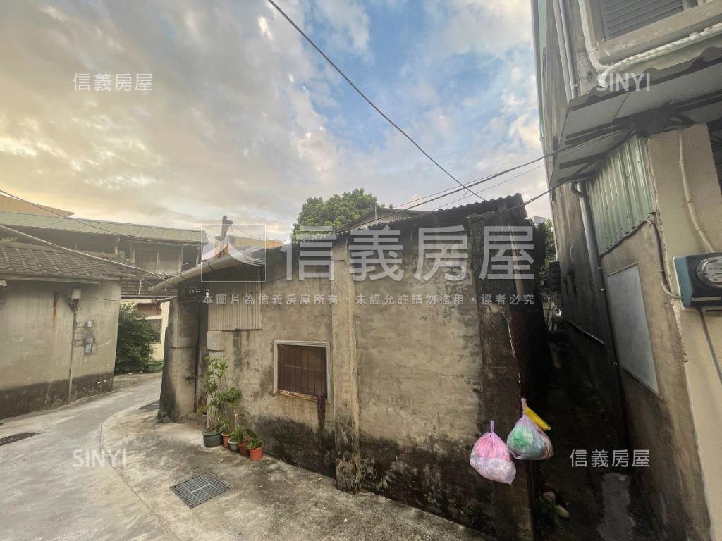 建國市場旁潛力土地房屋室內格局與周邊環境