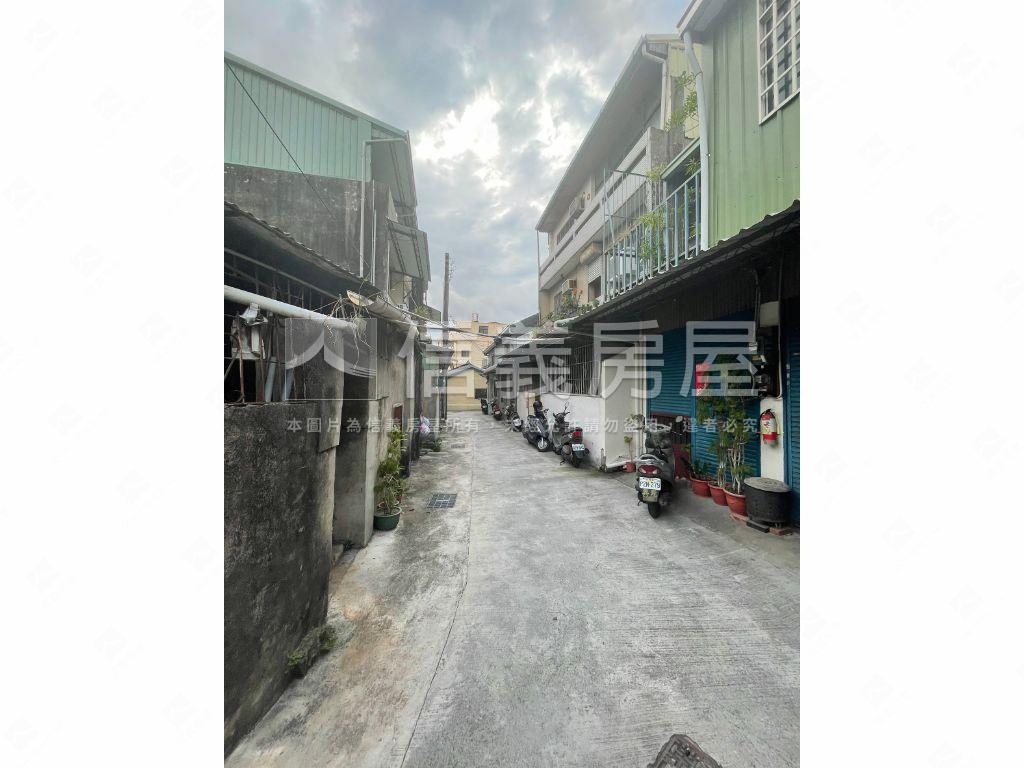 建國市場旁潛力土地房屋室內格局與周邊環境