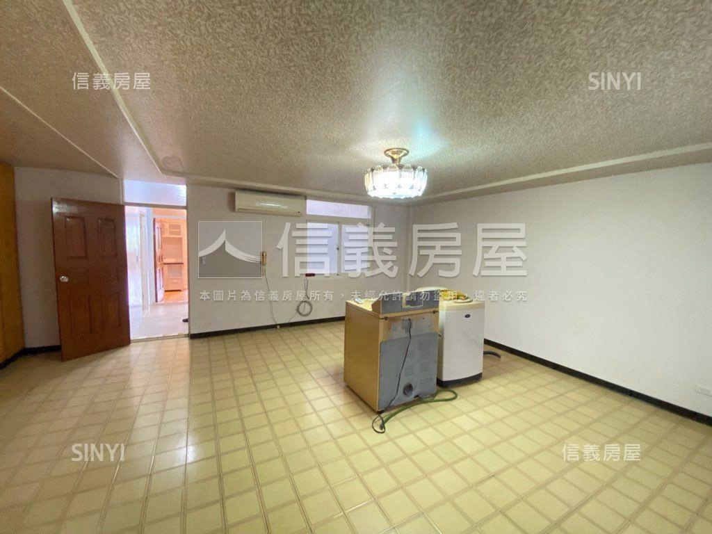 北市中心山景改建透天房屋室內格局與周邊環境