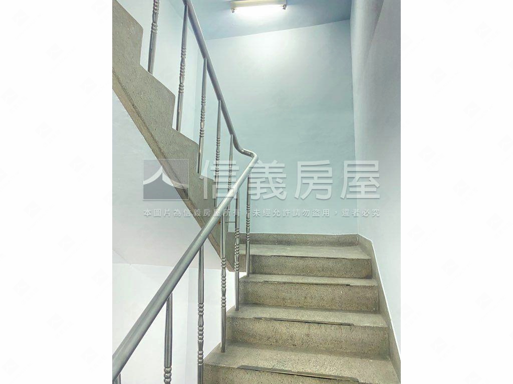 北市中心山景改建透天房屋室內格局與周邊環境