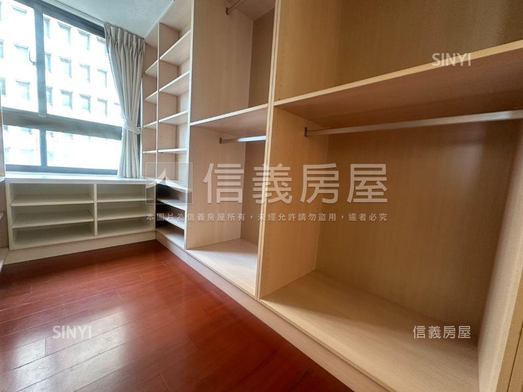 鄉林凱撒｜三房平車房屋室內格局與周邊環境