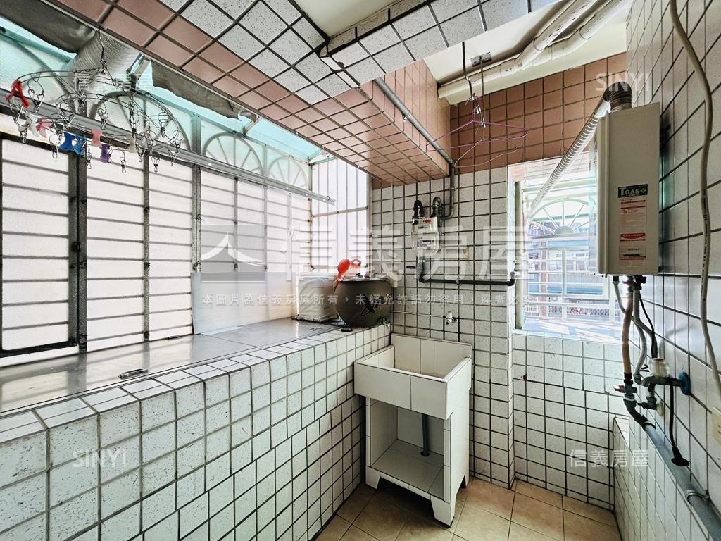 台開低公設華廈房屋室內格局與周邊環境