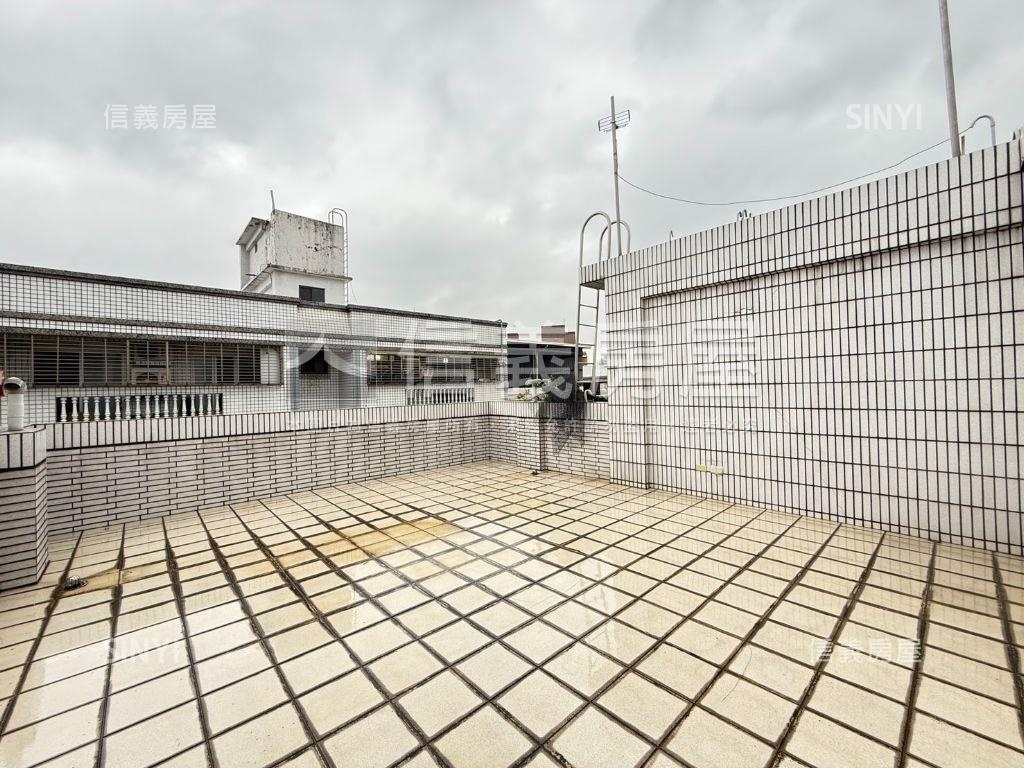 中央公園水湳大面寬透天房屋室內格局與周邊環境