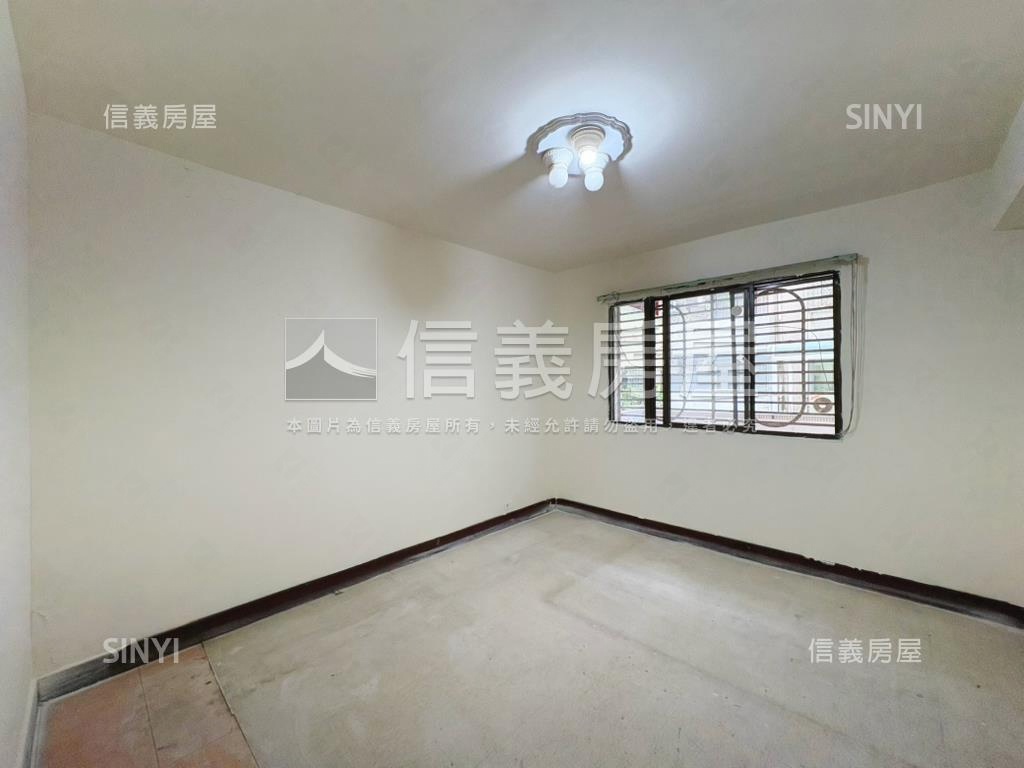 天母三房庭院一樓房屋室內格局與周邊環境