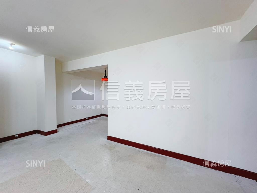 天母三房庭院一樓房屋室內格局與周邊環境