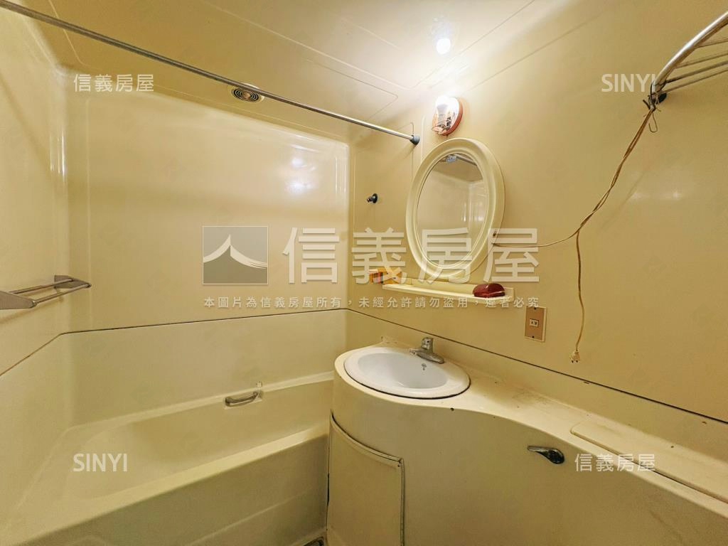 天母三房庭院一樓房屋室內格局與周邊環境