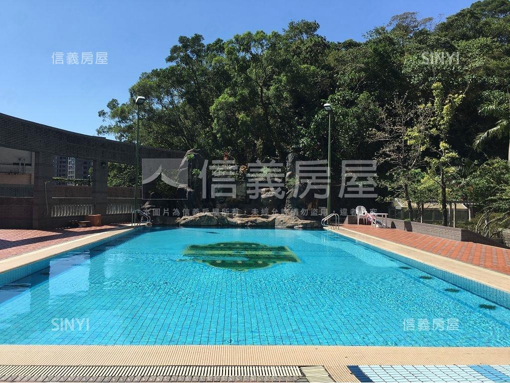 三面採光翡翠城堡景觀戶房屋室內格局與周邊環境