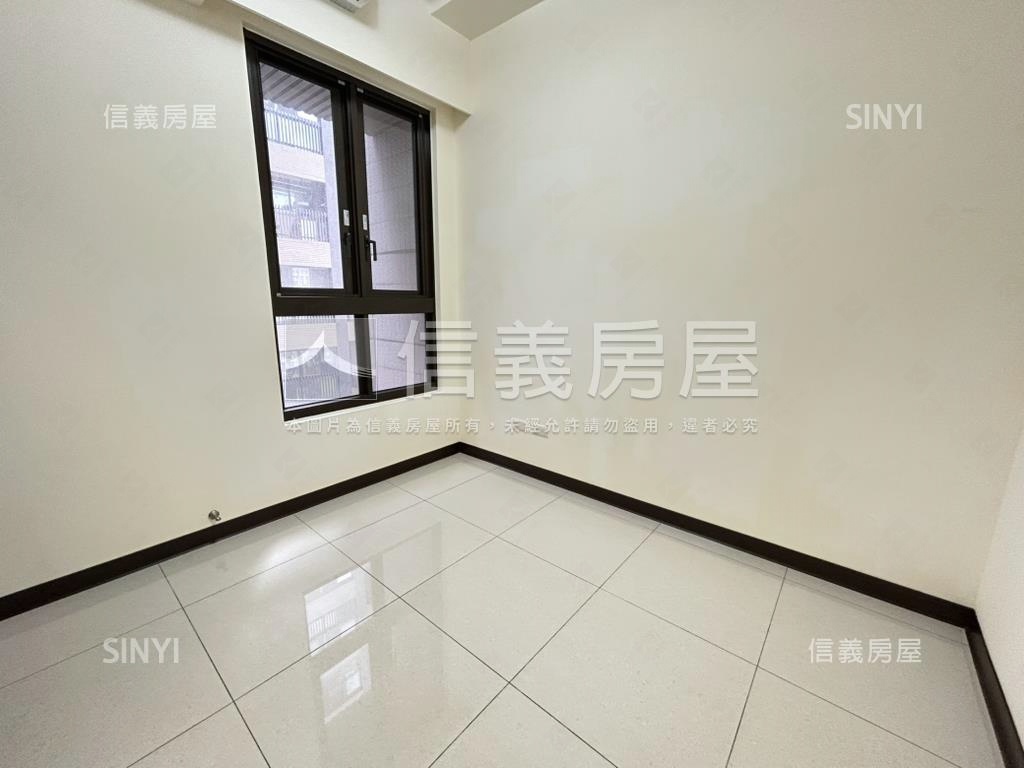 未來家方正明廳兩房車房屋室內格局與周邊環境