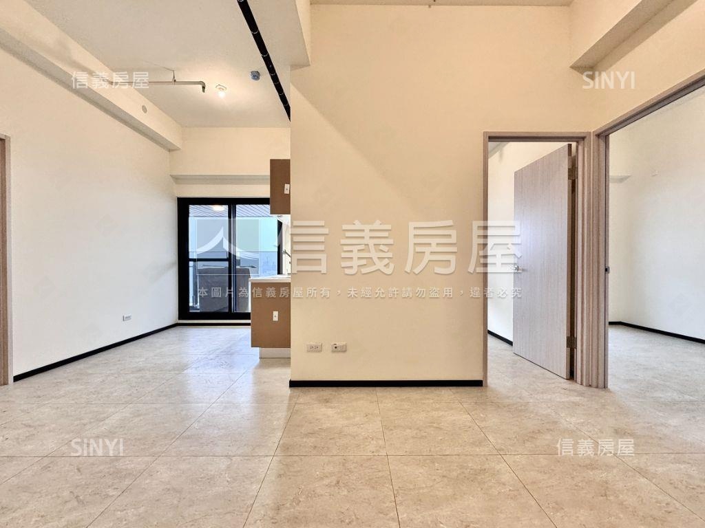 全新高醫景觀捷運三房車位房屋室內格局與周邊環境