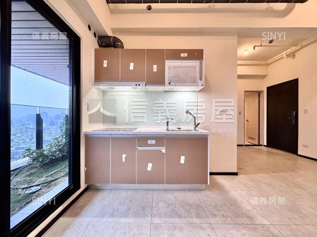 全新高醫景觀捷運三房車位房屋室內格局與周邊環境