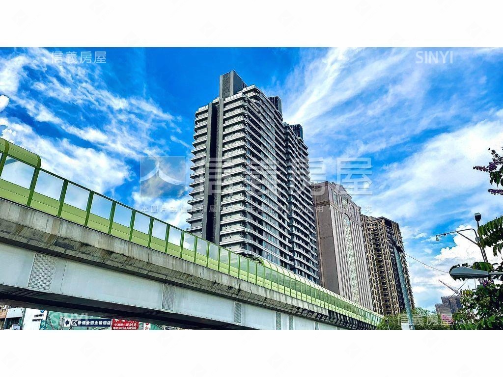 急售露臺世紀雙星３房平車房屋室內格局與周邊環境