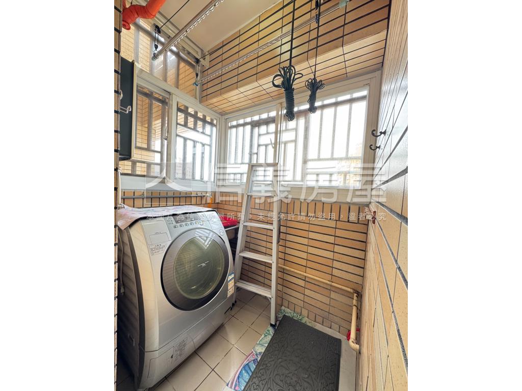 ＭＭ２１景觀棟距三房雙車房屋室內格局與周邊環境