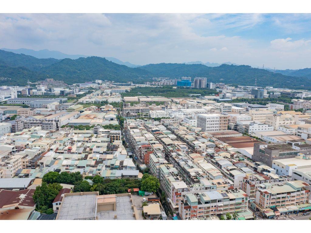 大里工業區８６０坪廠房房屋室內格局與周邊環境