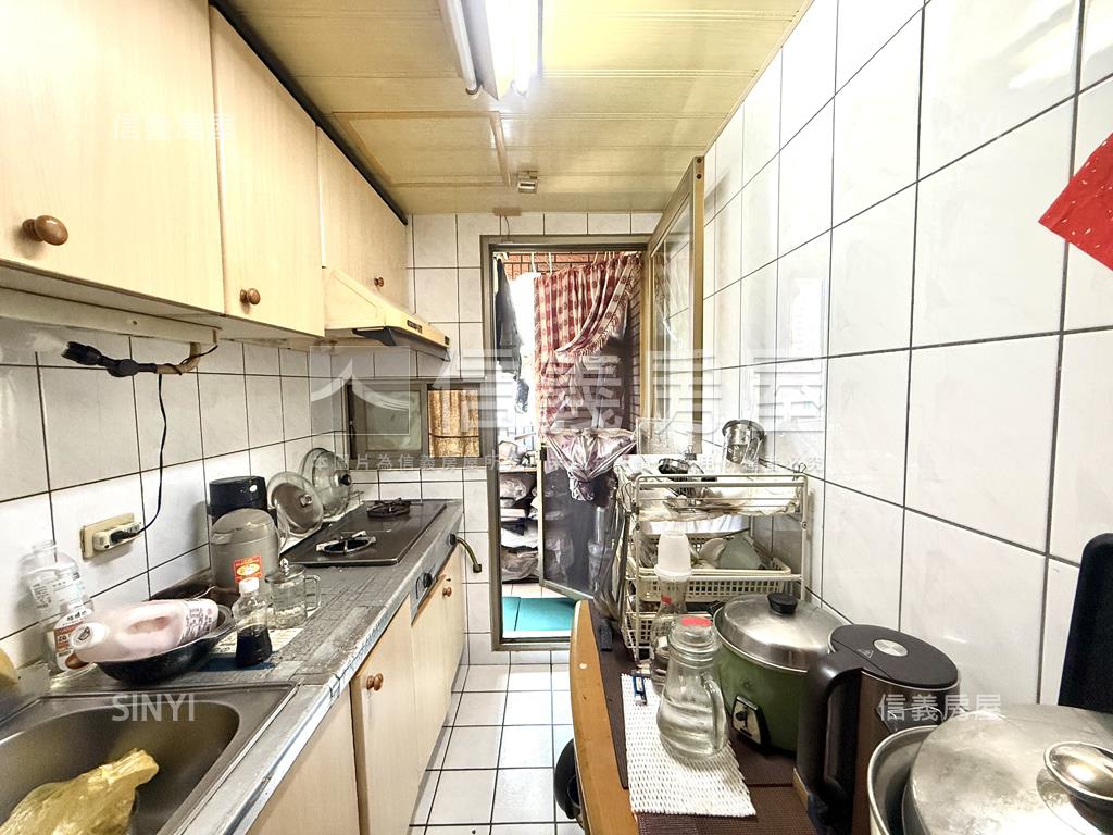 綠園道稀有釋出兩房平面位房屋室內格局與周邊環境