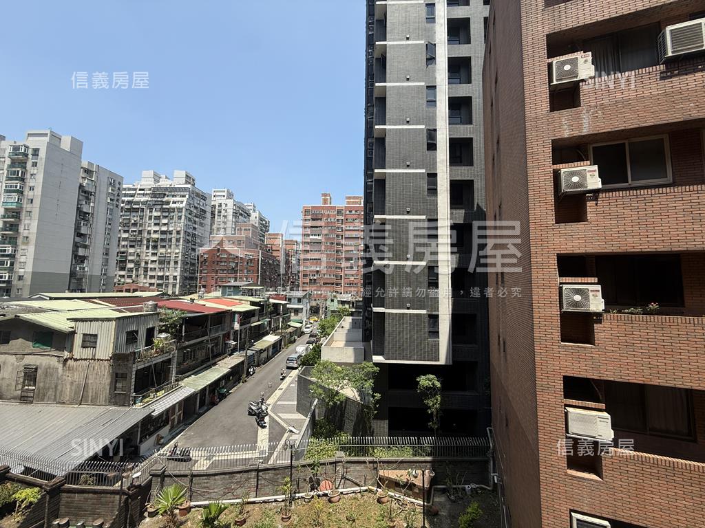 綠園道稀有釋出兩房平面位房屋室內格局與周邊環境