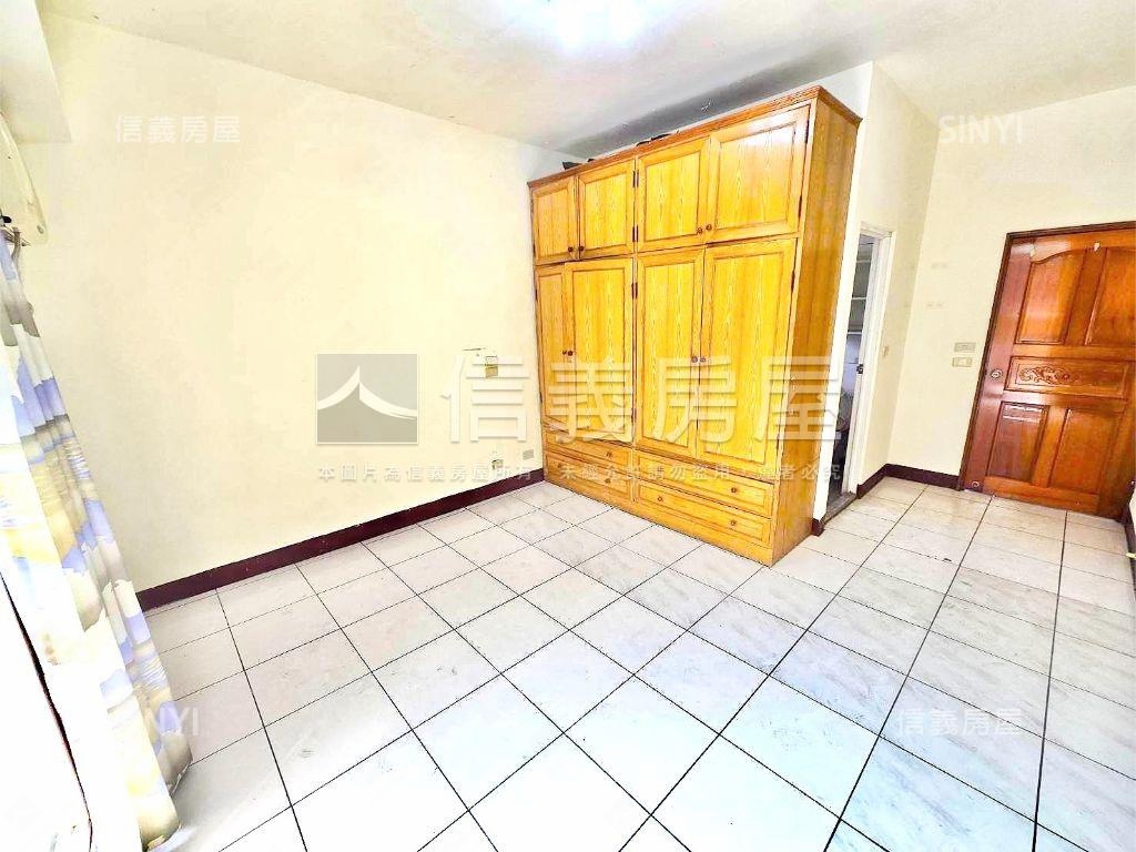 前陽台進出★雙衛浴開窗房屋室內格局與周邊環境