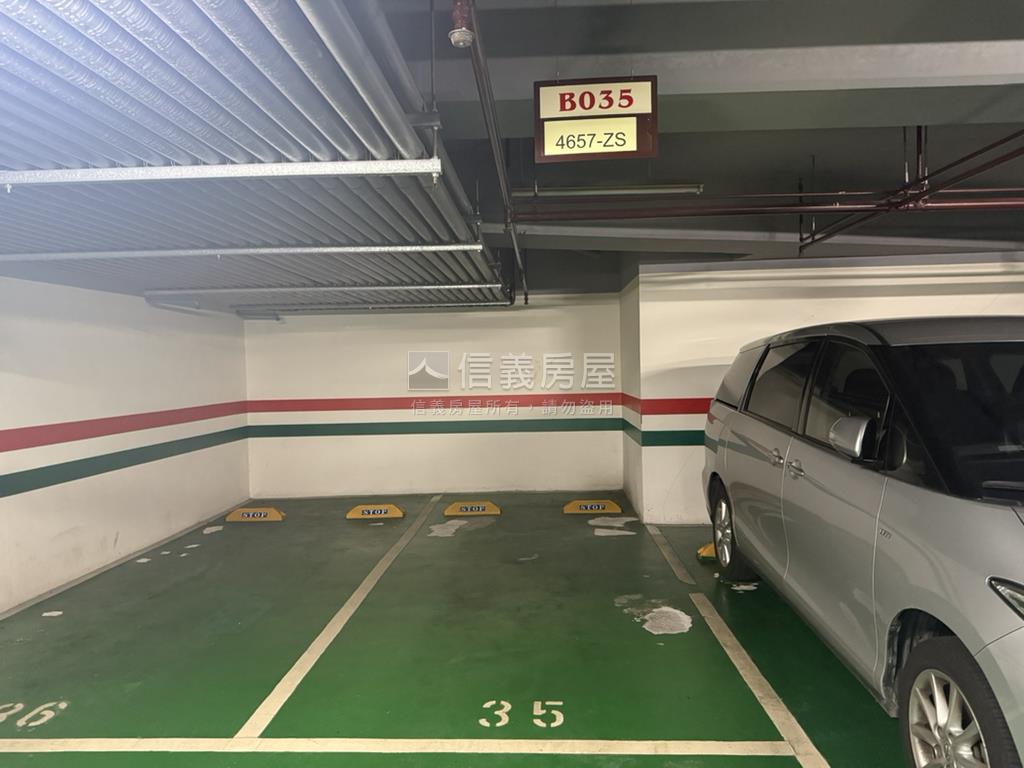 美麗再興坡平車位房屋室內格局與周邊環境