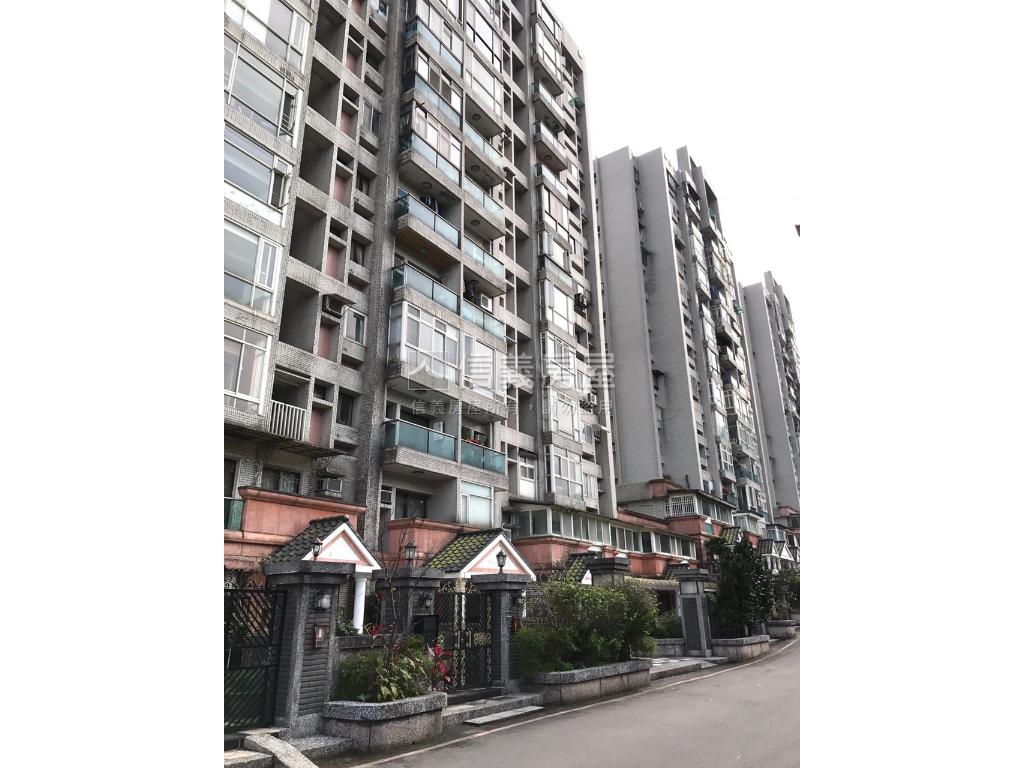 汐止青春嶺低總價電梯套房房屋室內格局與周邊環境