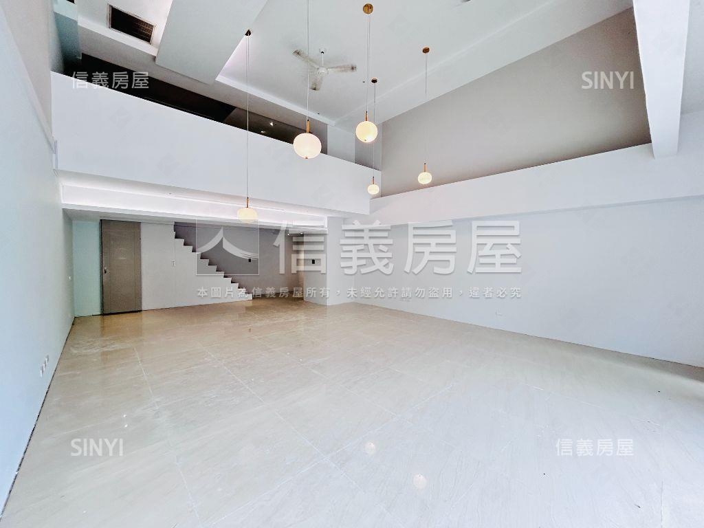 國峰苑近Ａ１９店面房屋室內格局與周邊環境