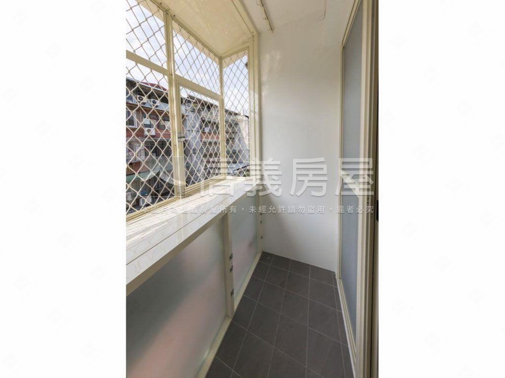 近捷運公園美妝收租房屋室內格局與周邊環境