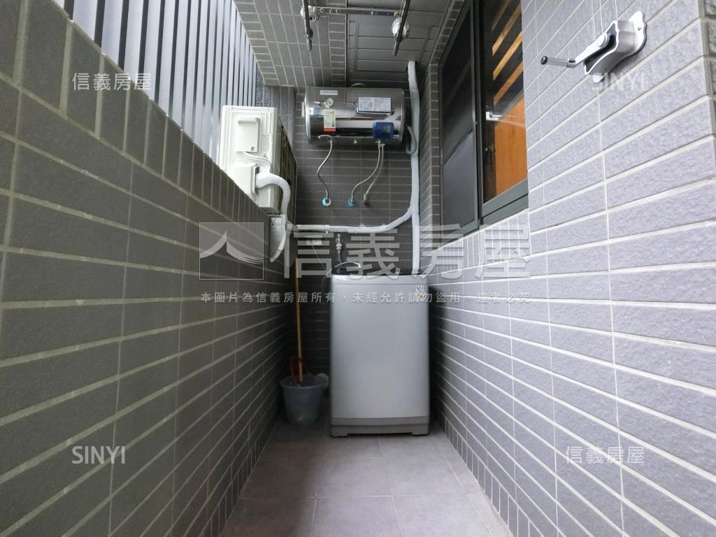 稀有！達麗Ｊ１２兩房平車房屋室內格局與周邊環境