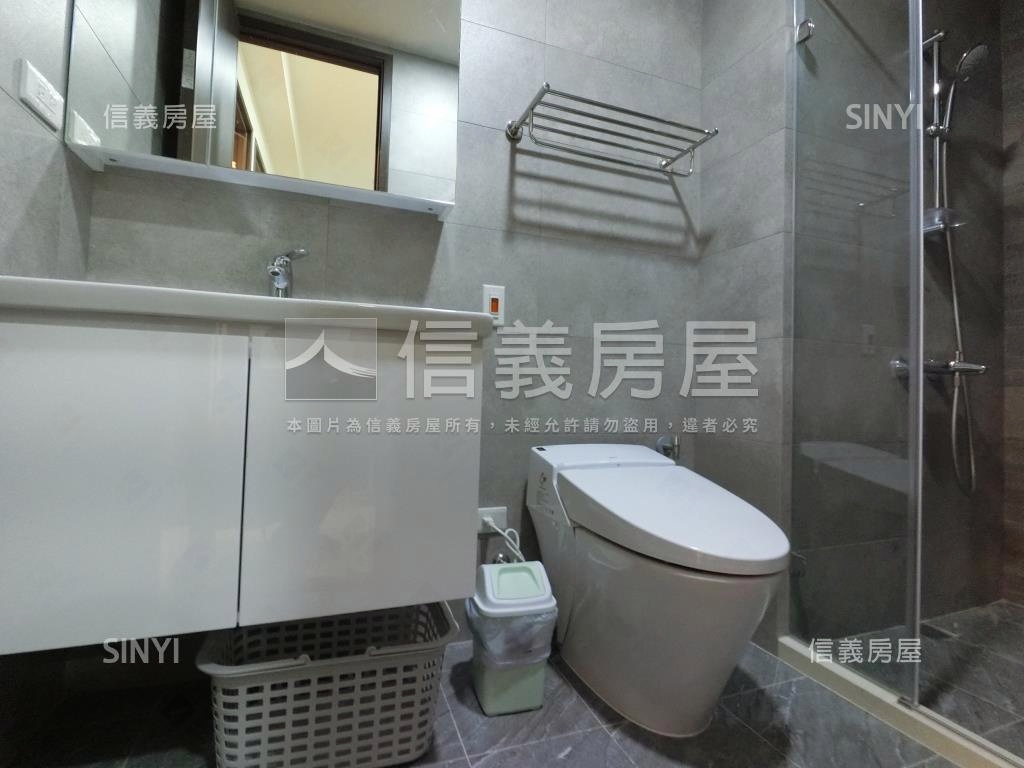稀有！達麗Ｊ１２兩房平車房屋室內格局與周邊環境