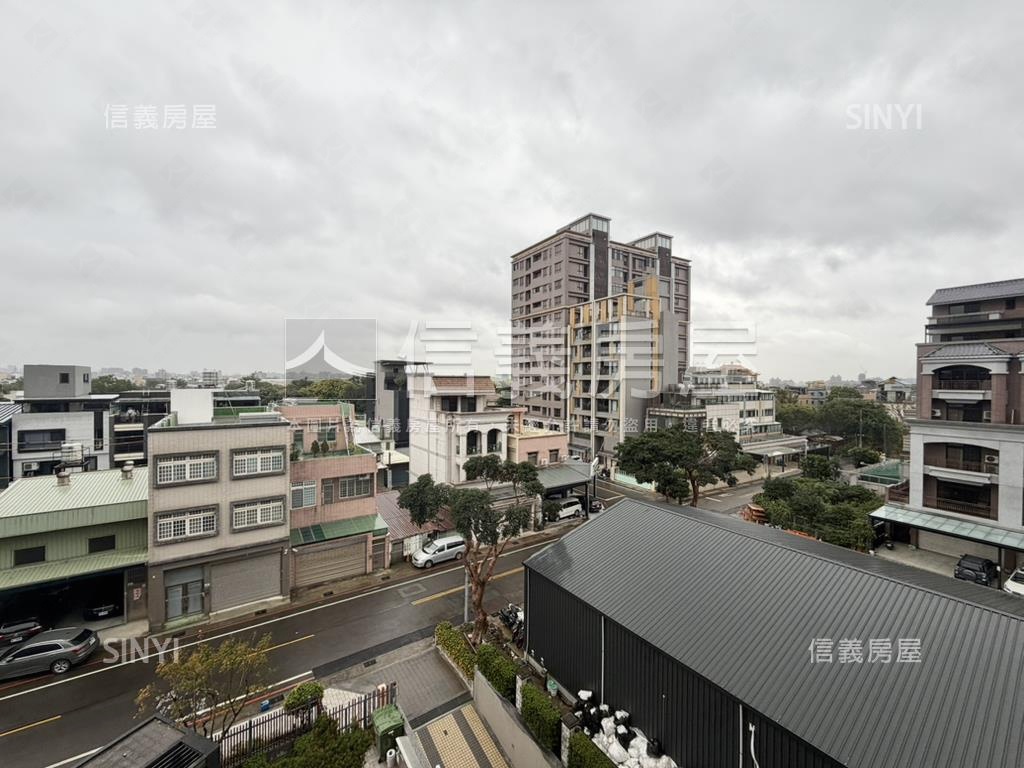 聚豐耘Ⅱ大三房平面車位房屋室內格局與周邊環境