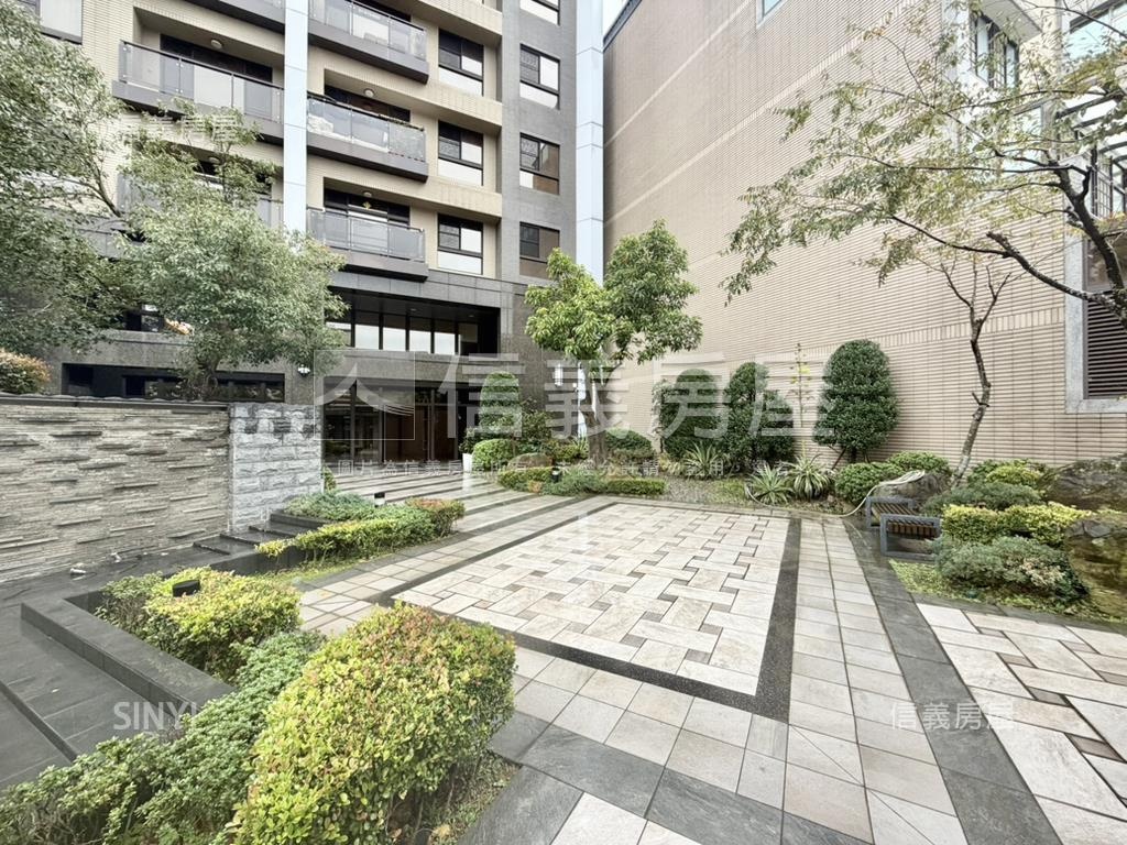 聚豐耘Ⅱ大三房平面車位房屋室內格局與周邊環境