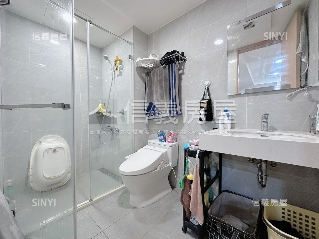 專任綠見竺兩房平車可看屋房屋室內格局與周邊環境