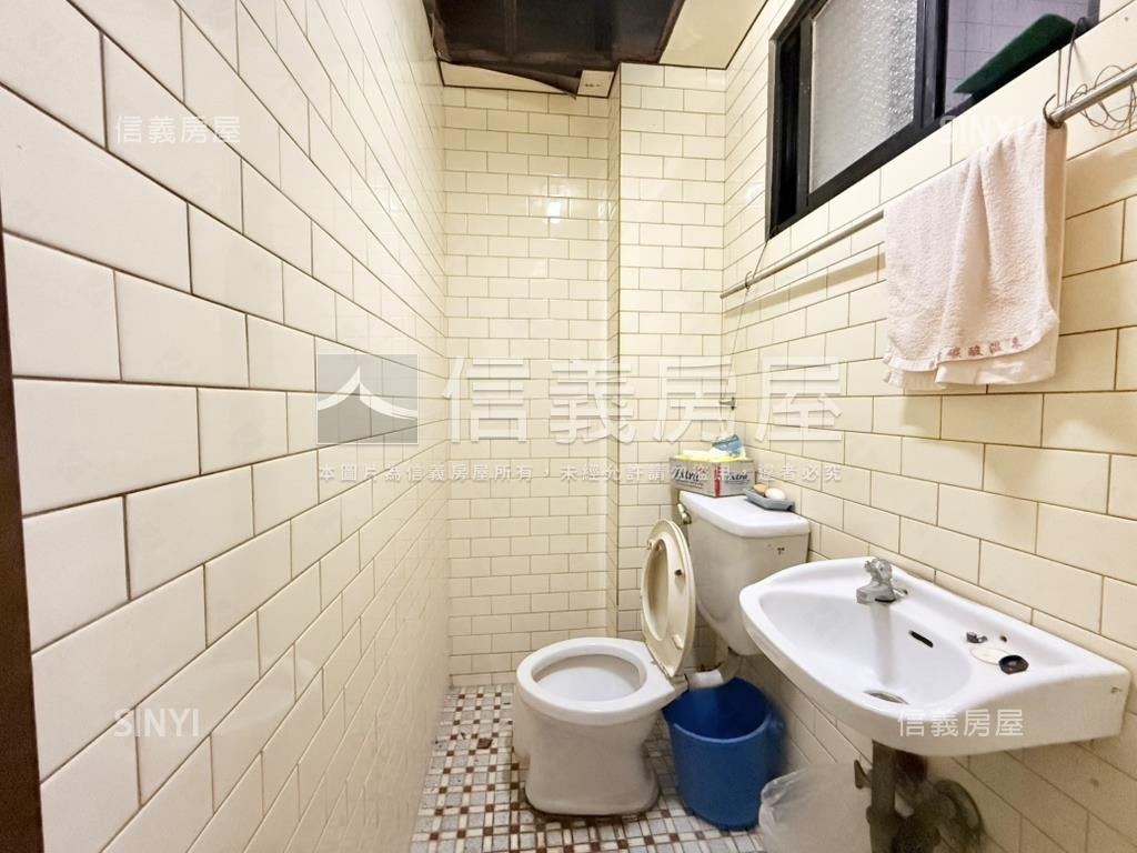 北平商圈邊間透天房屋室內格局與周邊環境