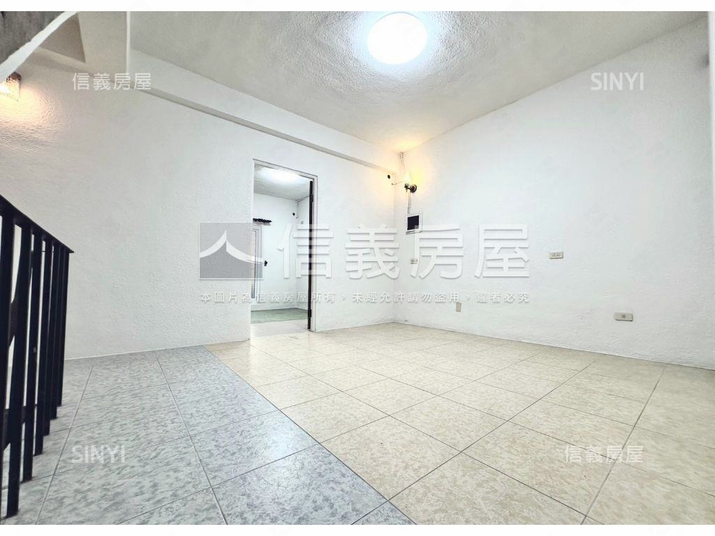近商六十免整理透天房屋室內格局與周邊環境