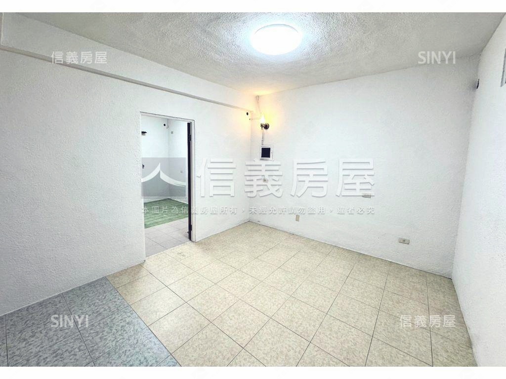 近商六十免整理透天房屋室內格局與周邊環境