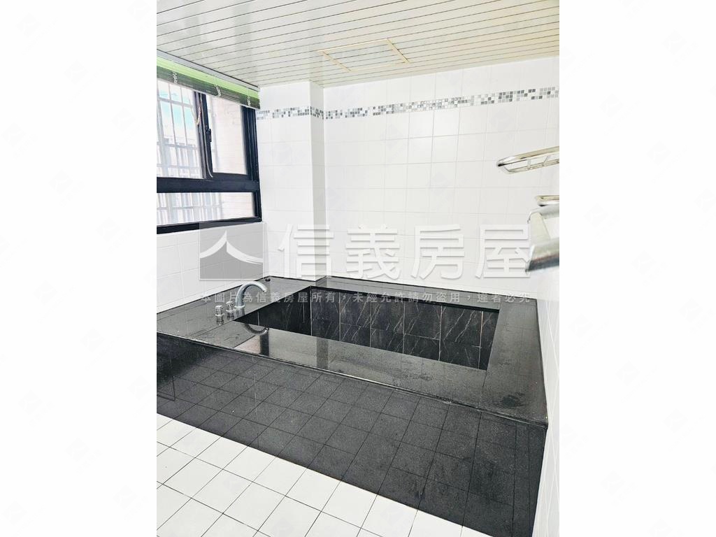 善化稀有大間透天房屋室內格局與周邊環境