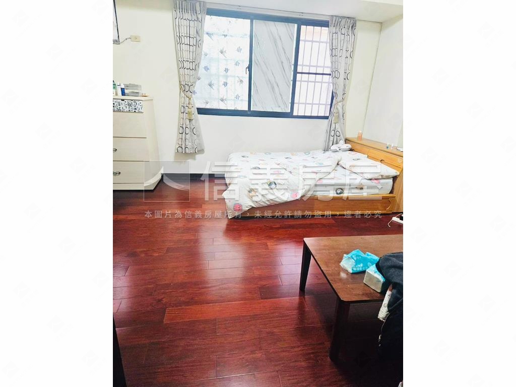 善化稀有大間透天房屋室內格局與周邊環境