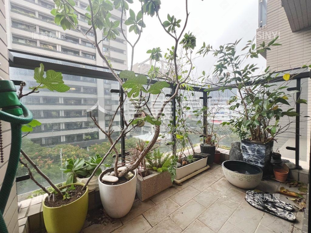 高鐵六家匯質感裝潢美屋房屋室內格局與周邊環境