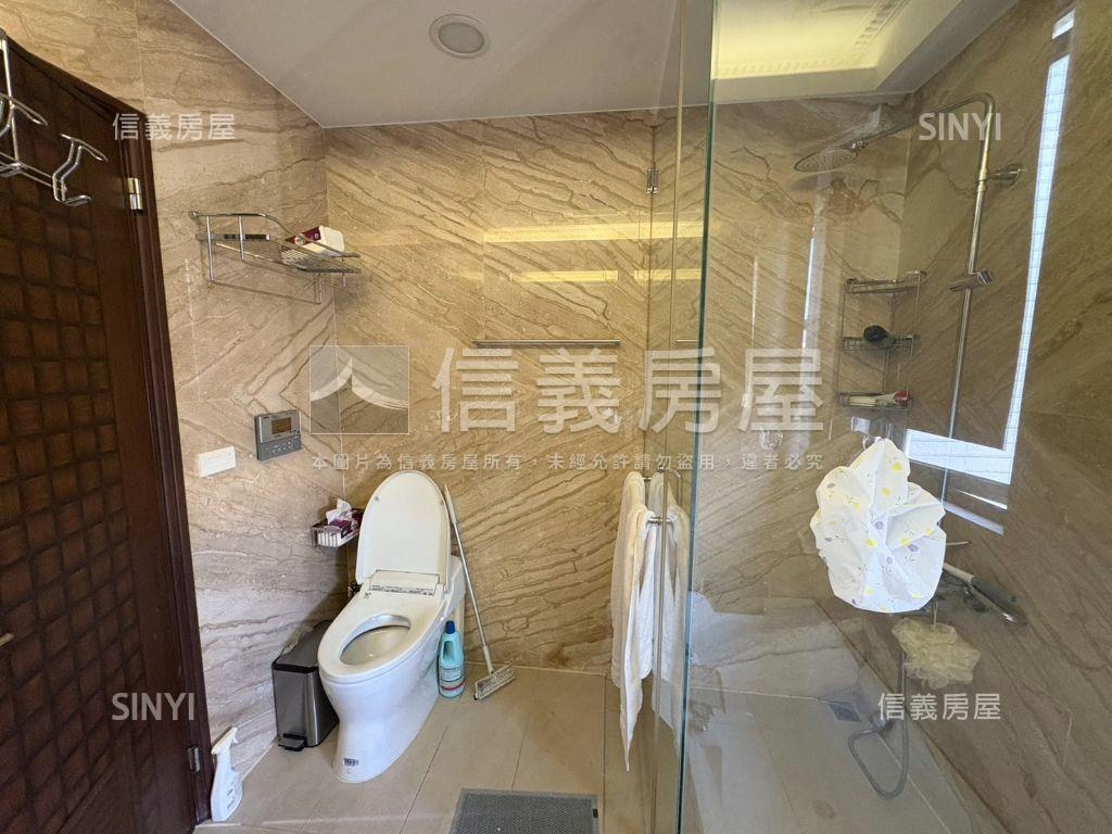 楓樹輕屋齡質感電梯豪墅房屋室內格局與周邊環境