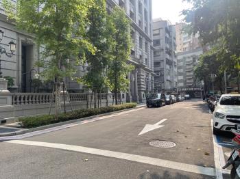 松勤街★信義區★金店面