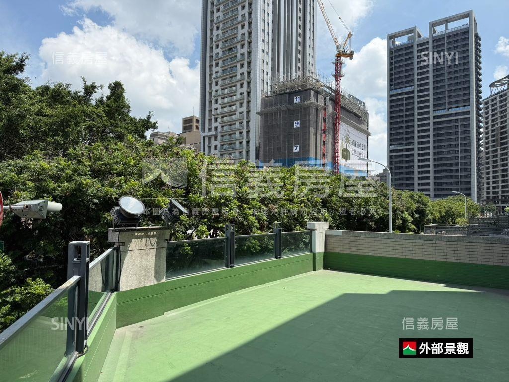 七期秋紅谷旁三角窗金透店房屋室內格局與周邊環境