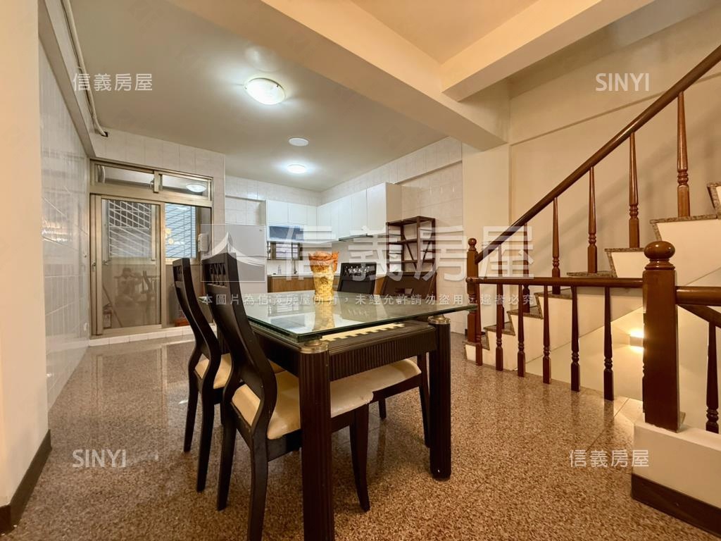 近未來漢神百貨美。別墅房屋室內格局與周邊環境