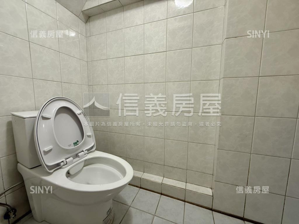 近未來漢神百貨美。別墅房屋室內格局與周邊環境