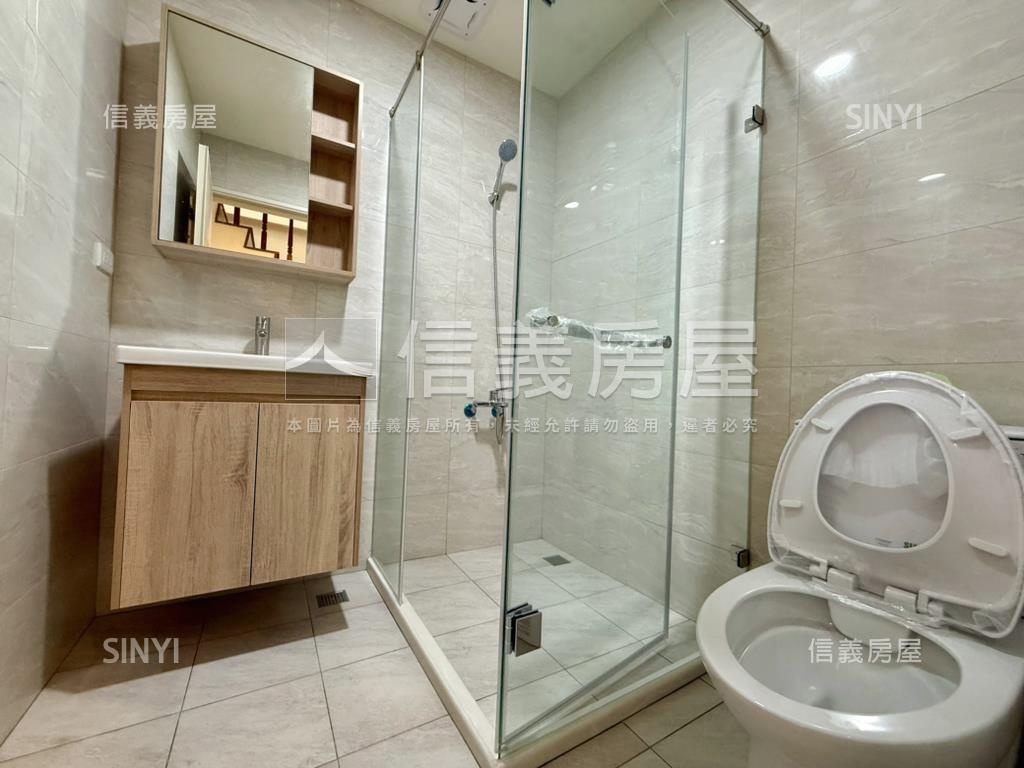 近未來漢神百貨美。別墅房屋室內格局與周邊環境