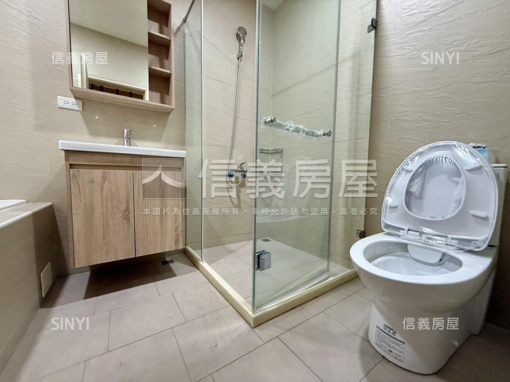 近未來漢神百貨美。別墅房屋室內格局與周邊環境