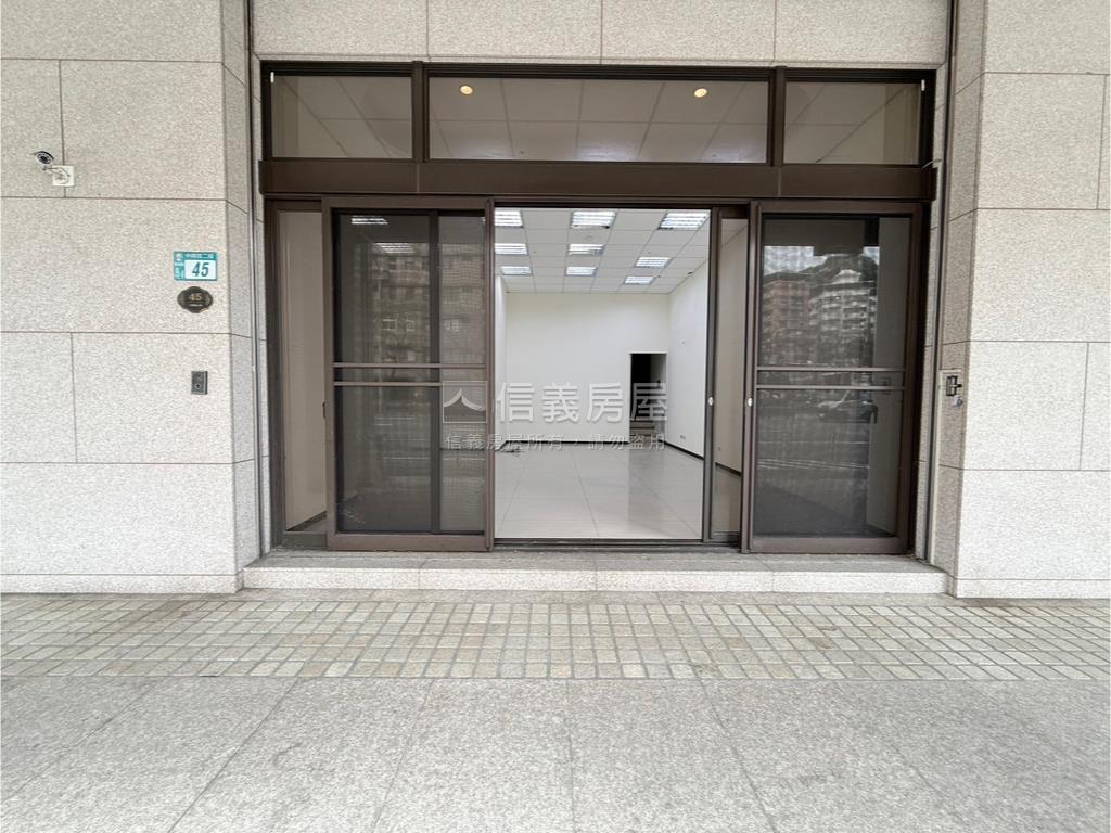 巴黎皇宮金店面房屋室內格局與周邊環境
