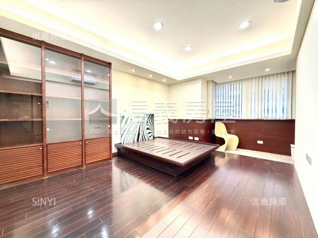 成功路四段３０巷電梯三房房屋室內格局與周邊環境