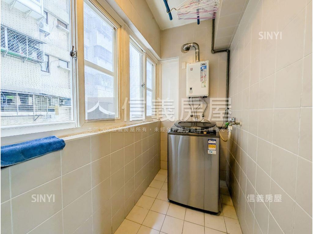 成功路四段３０巷電梯三房房屋室內格局與周邊環境